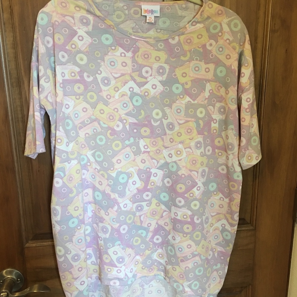 🎉Sale 5/$25 clothes and shoes! 
Lularoe Irma xs